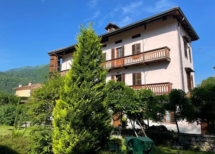 Dimora Fiorita Junior My Varallo